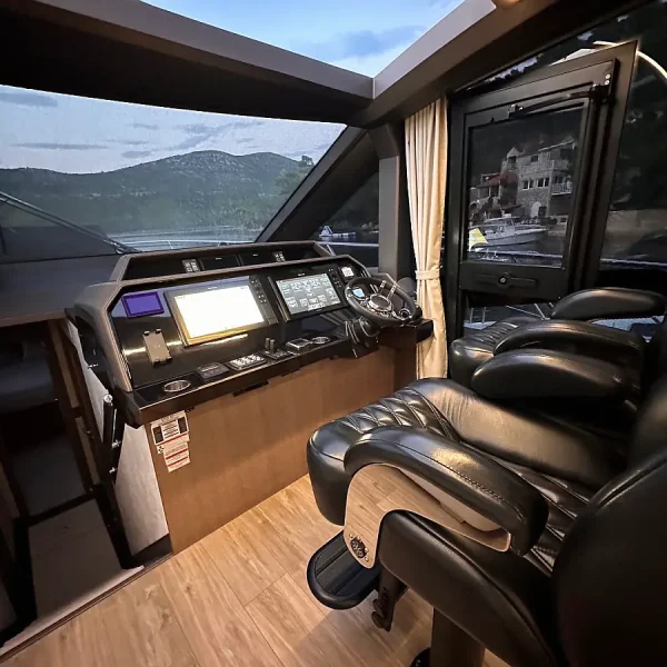 Galeon 680 Fly 'PARADISE' (Skippered Motor Yacht) (15)