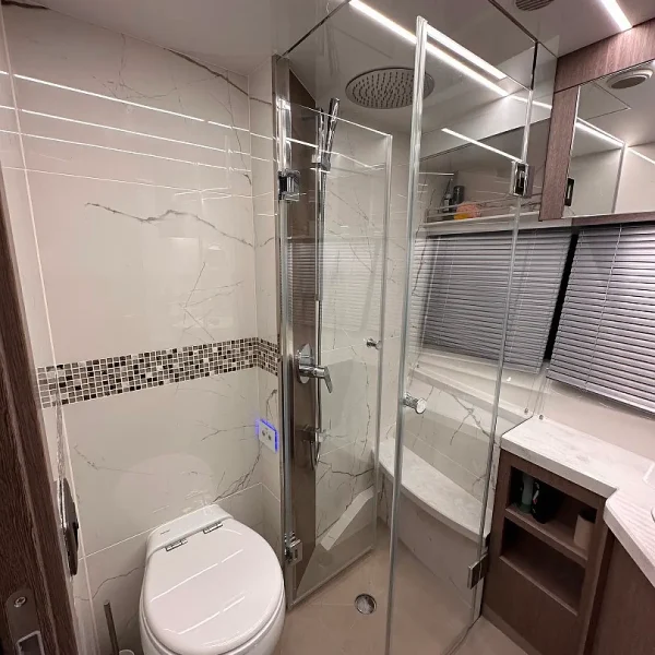 Galeon 680 Fly 'PARADISE' (Skippered Motor Yacht) (19)