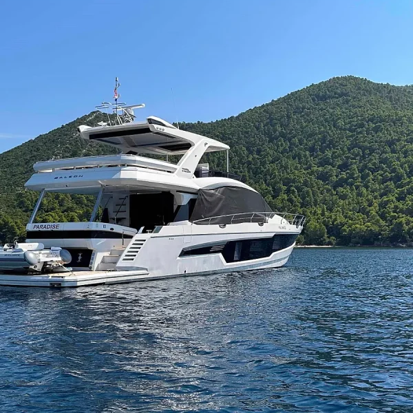 Galeon 680 Fly 'PARADISE' fetured