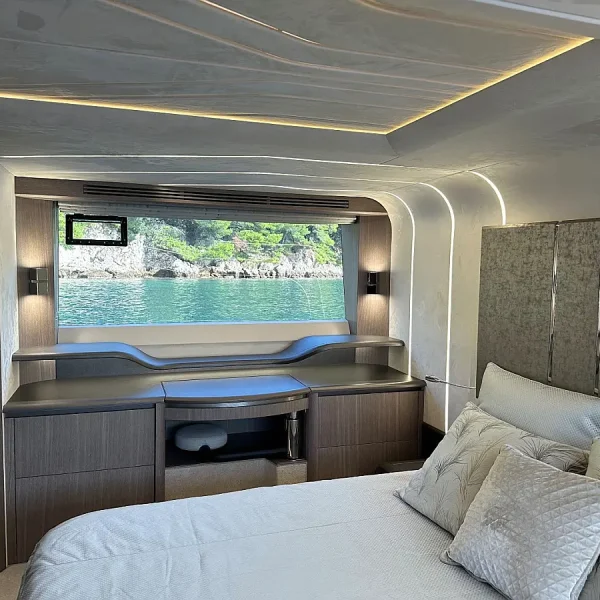 Galeon 680 Fly 'PARADISE' (Skippered Motor Yacht) (5)