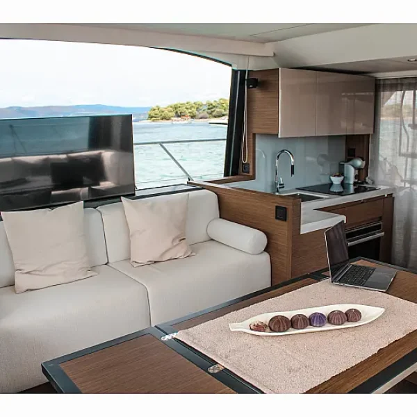 Monte Carlo 52 'Nora' (13)