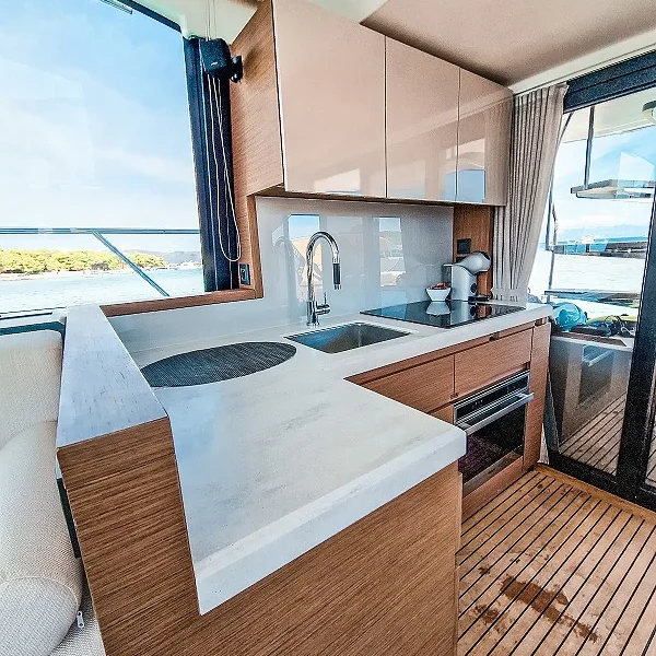 Monte Carlo 52 'Nora' (16)