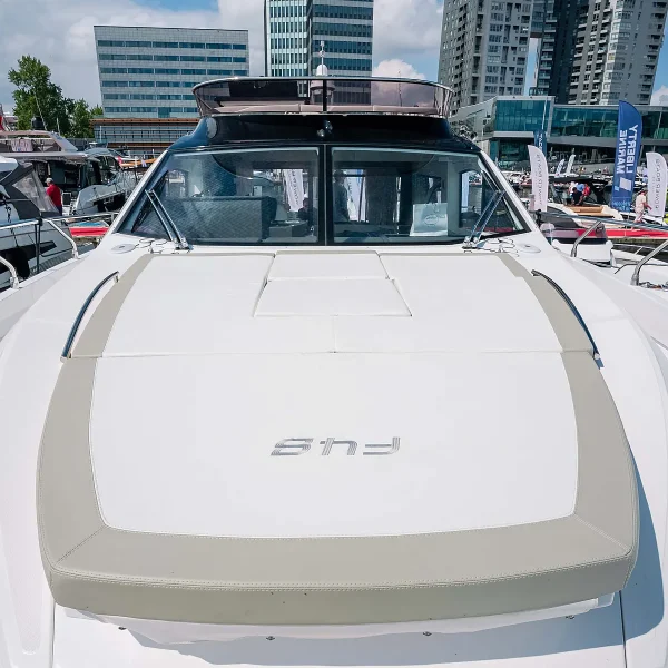 Sessa Fly 48 'Supernova' (14)