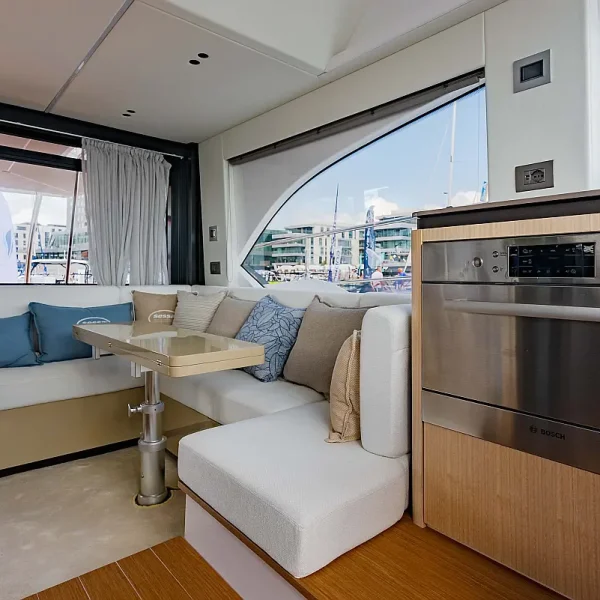 Sessa Fly 48 'Supernova' (6)